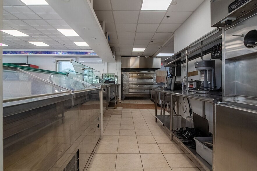 More Photos Of 127 S Main St, Ellenville Fast Food For Sale