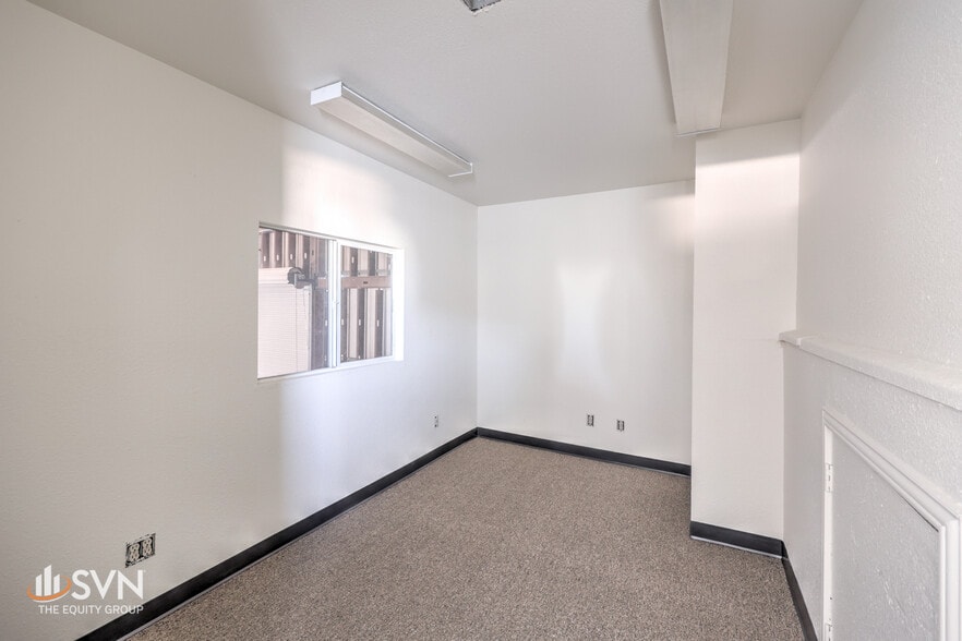 More Photos Of 6670 Gomer Rd, Las Vegas Manufacturing For Sale