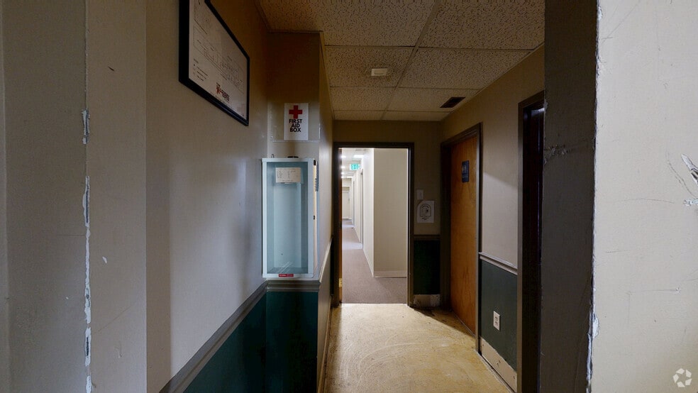 More Photos Of 211 E 25th St, Baltimore Office Residential For Sale