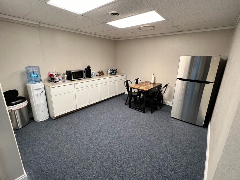 More Photos Of 6735-6765 Land O Lakes Blvd, Land O' Lakes Storefront For Lease