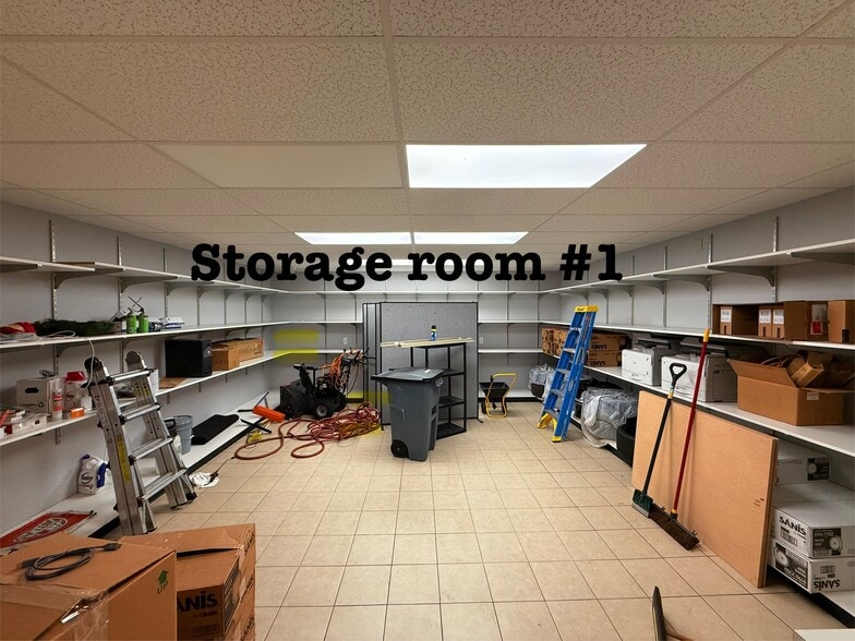 More Photos Of 28975 Grand River Ave, Farmington Hills Auto Dealership For Sale