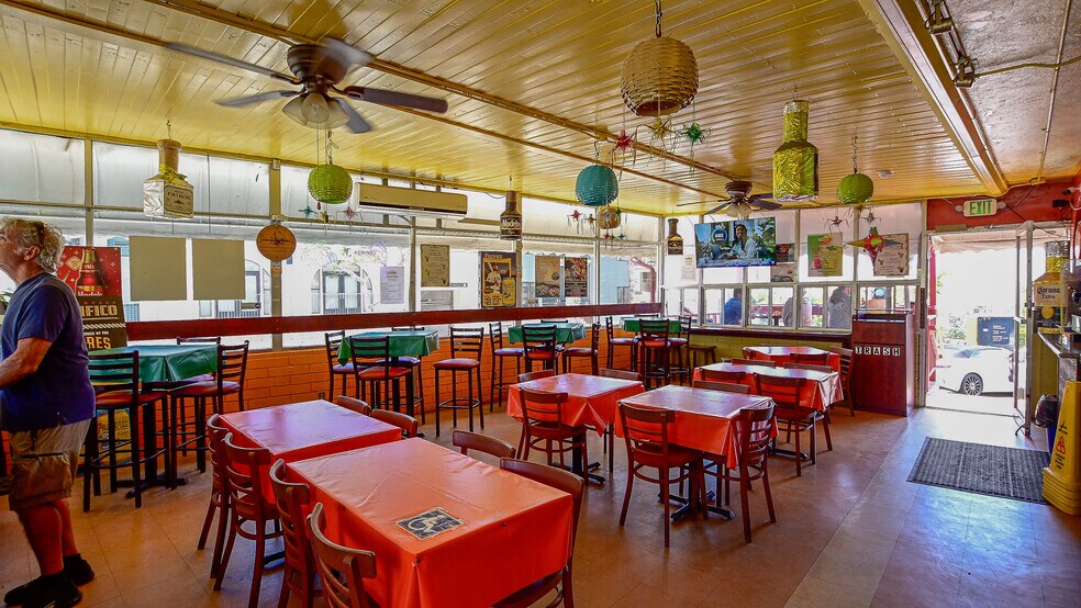 More Photos Of 5504 La Jolla Blvd, La Jolla Fast Food For Sale