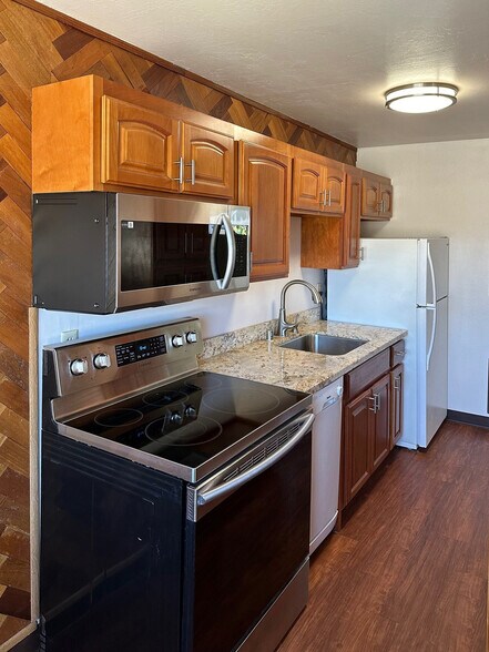 More Photos Of 693 San Bruno Ave, Brisbane Apartments For Sale