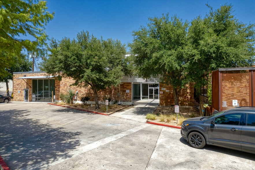 Primary Photo Of 507 E Calles St, Austin Loft Creative Space For Lease