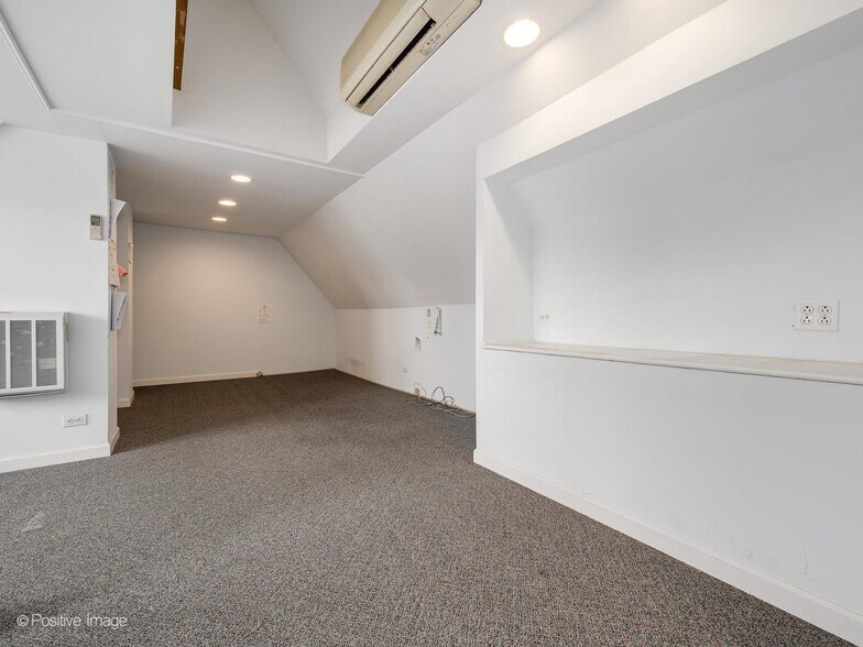 More Photos Of 440 Central Ave, Highland Park Storefront Retail Office For Lease