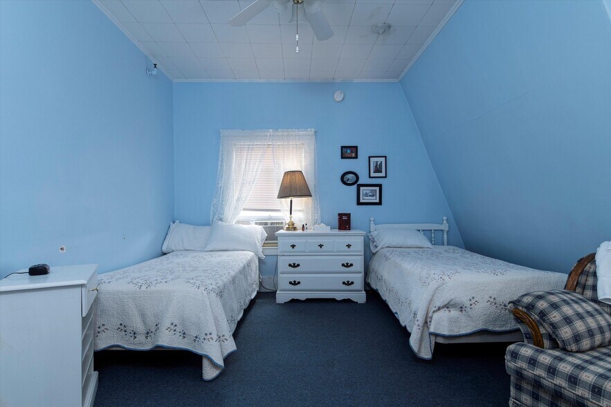 More Photos Of 40 The Common, Chester Hotel For Sale