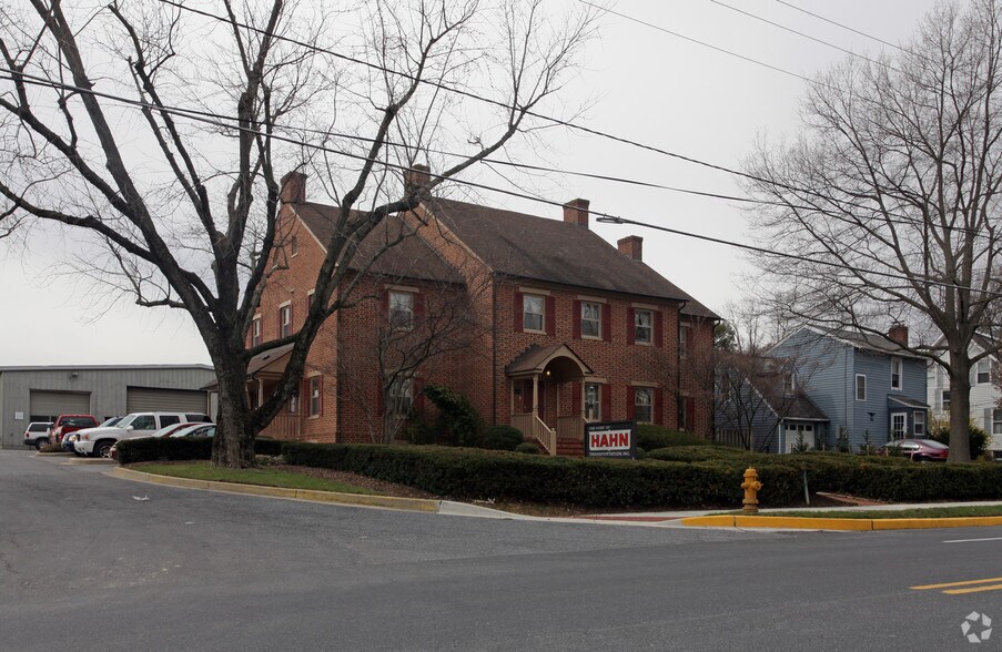 More Photos Of 90 W Main St, New Market Industrial For Sale