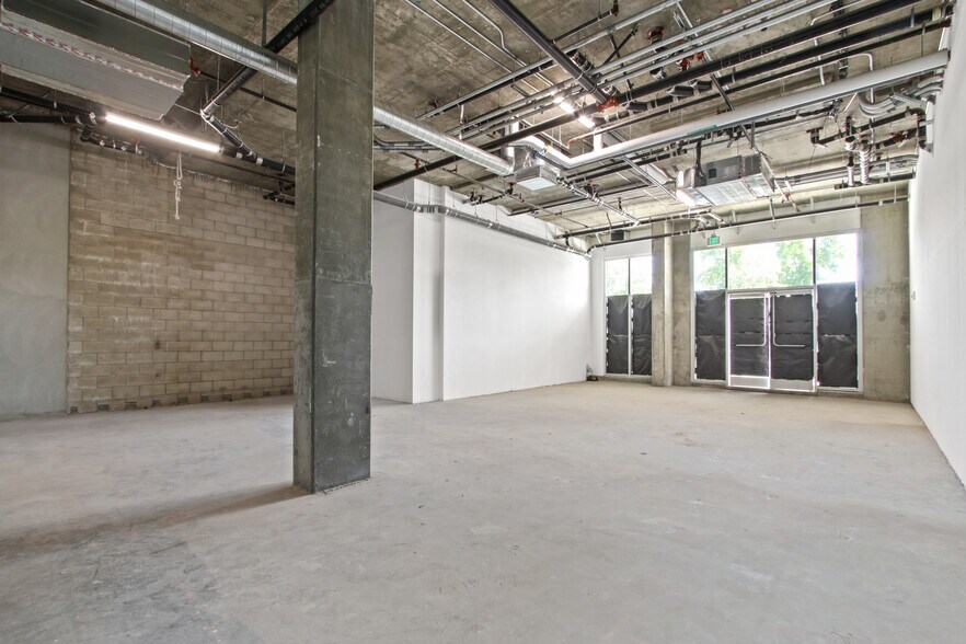 More Photos Of 1550 Lincoln Blvd, Santa Monica Apartments For Lease