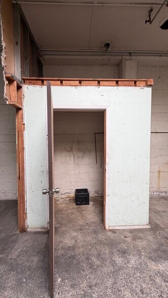 More Photos Of 3258 17th St, San Francisco Storefront Retail Residential For Lease
