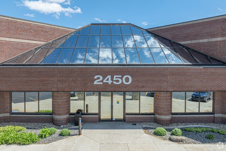 More Photos Of 2450 44th St SE, Kentwood Medical For Lease