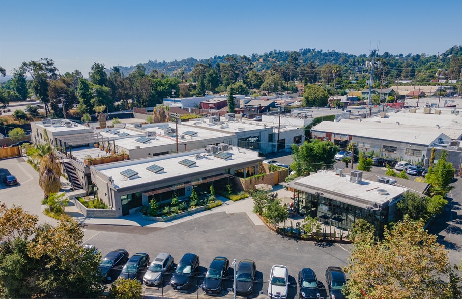 More Photos Of 3013 Gilroy St, Los Angeles Office For Sale