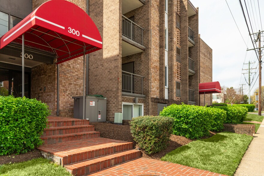 More Photos Of 300-302 W Glebe Rd, Alexandria Apartments For Sale