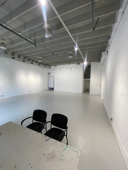 More Photos Of 676 NW 23rd St, Miami Warehouse For Lease