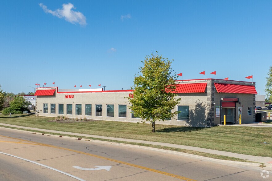 More Photos Of 2950 Fairfield Ln, Ottawa Carwash For Sale