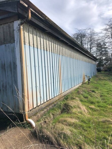 More Photos Of 770 13th St, Warrenton Warehouse For Lease