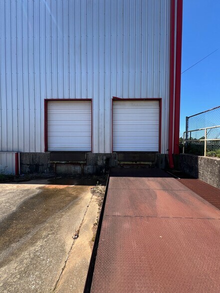 More Photos Of 2300 US-259 BUS, Kilgore Warehouse For Lease