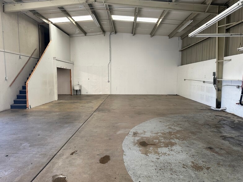 More Photos Of 1200 W East Ave, Chico Service For Lease