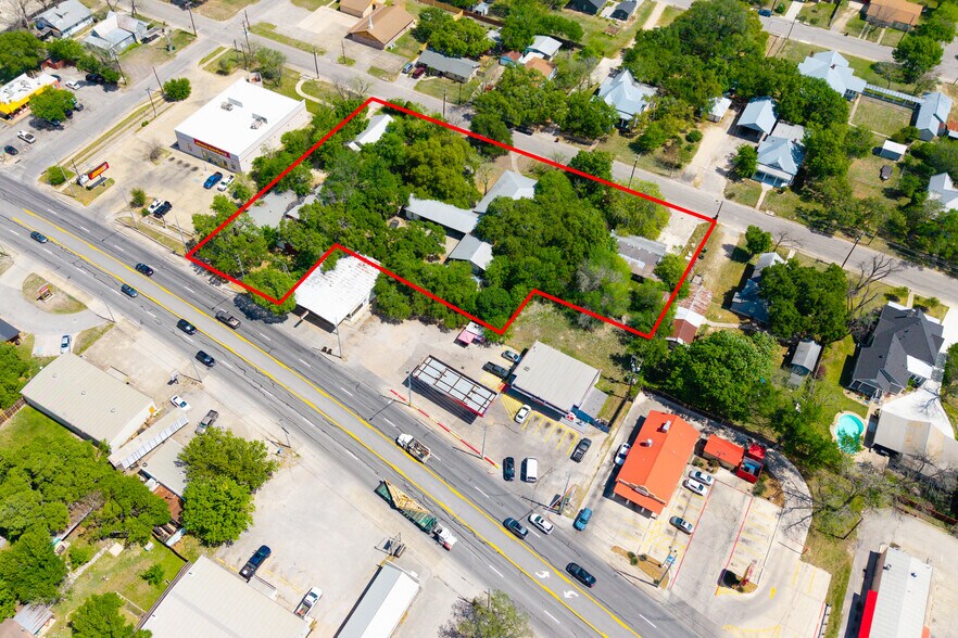 More Photos Of 725 S Brazos St, Lockhart Land For Sale