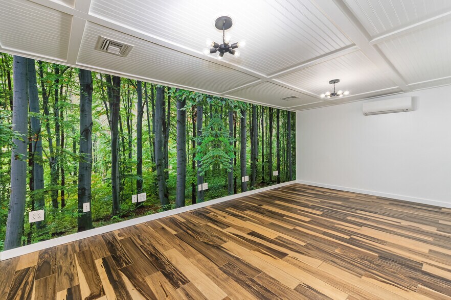 More Photos Of 2200 La Osa st, Tucson Light Distribution For Lease