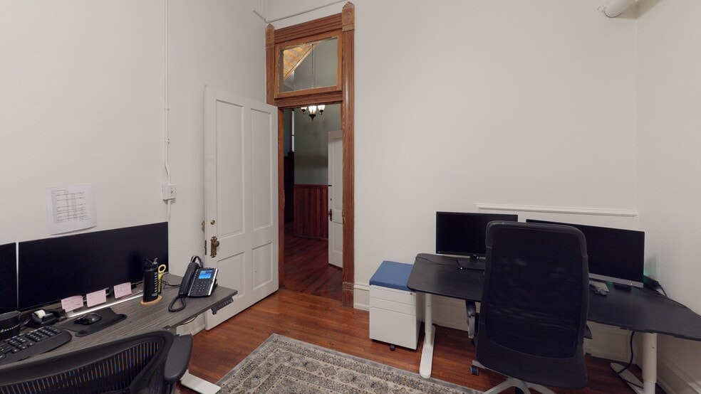 More Photos Of 109 E 10th St, Austin Loft Creative Space For Sale