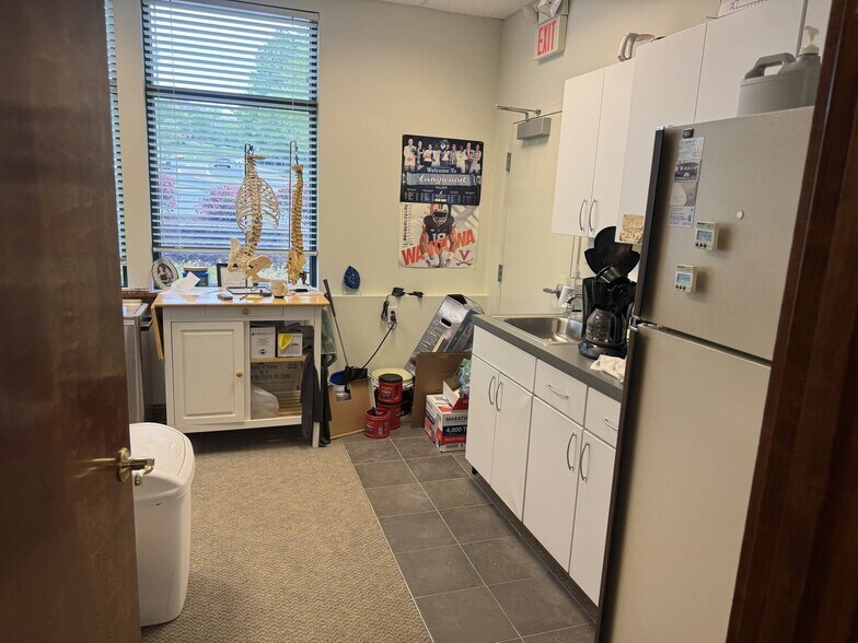 More Photos Of 1405 Rolkin Ct, Charlottesville Office For Sale