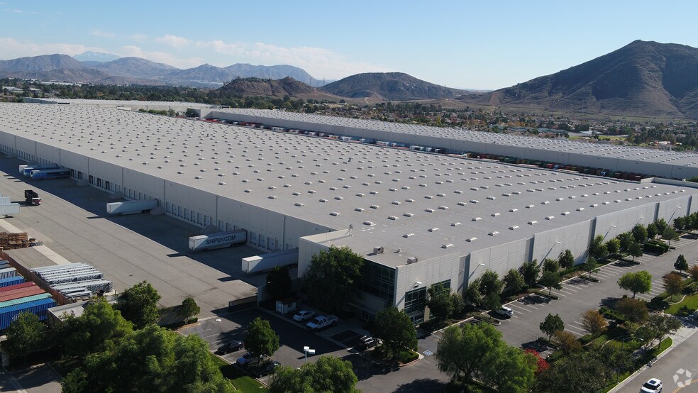 More Photos Of 10681 Production Ave, Fontana Distribution For Lease