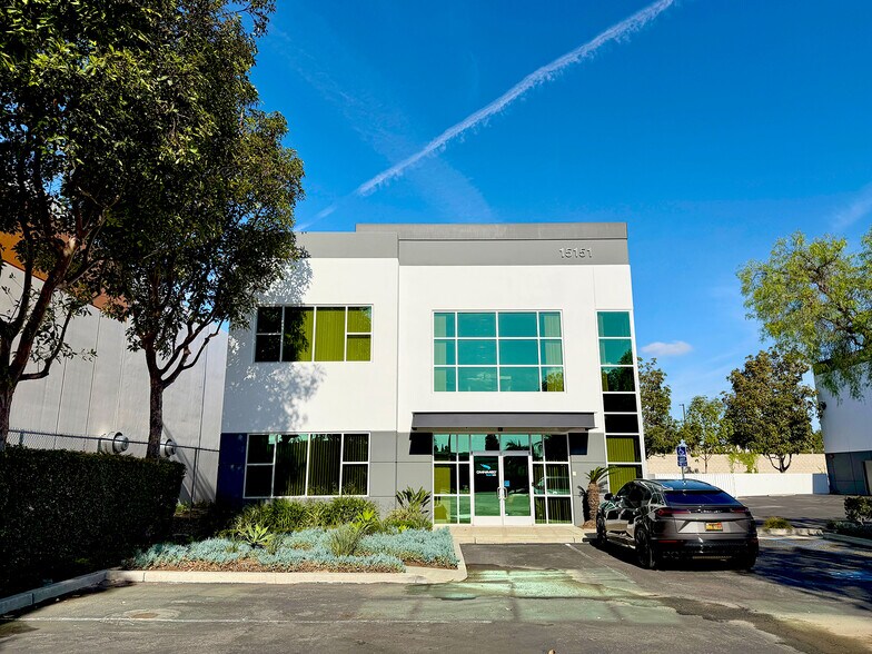 Primary Photo Of 15151 Woodlawn Ave, Tustin Research And Development For Lease