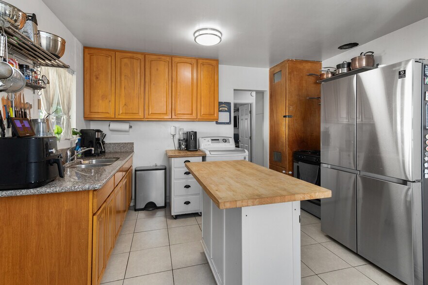 More Photos Of 8620-8624 Watson St, Cypress Apartments For Sale