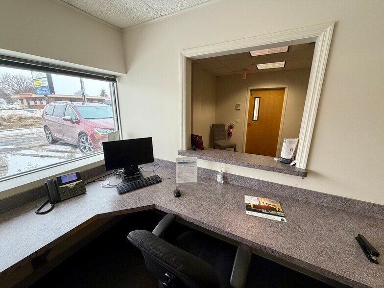 More Photos Of 277 Tompkins St, Cortland Office For Lease