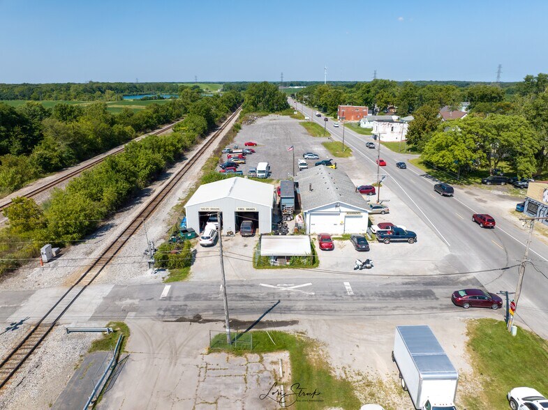 More Photos Of 300 Railroad Ave, Wheeler Auto Repair For Sale