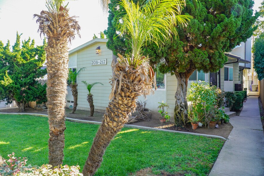 More Photos Of 209-217 C Ave, Coronado Apartments For Sale