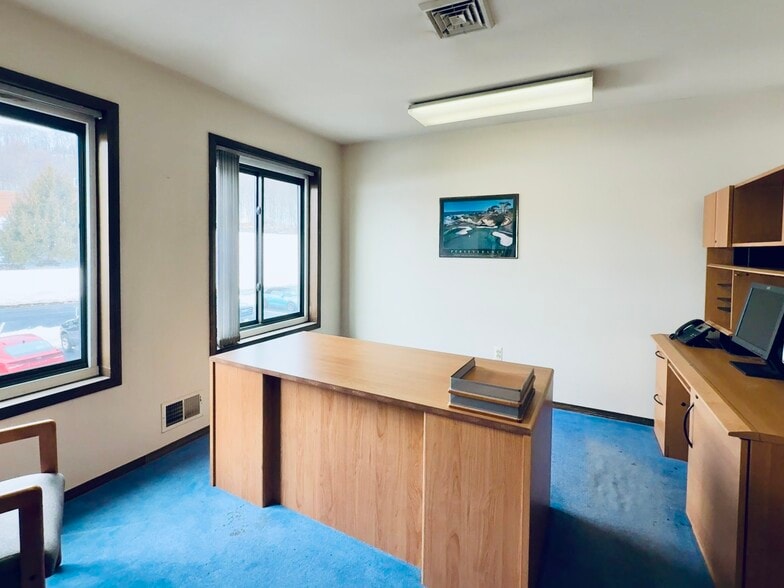 More Photos Of 272 Us Highway 206, Flanders Office For Sale