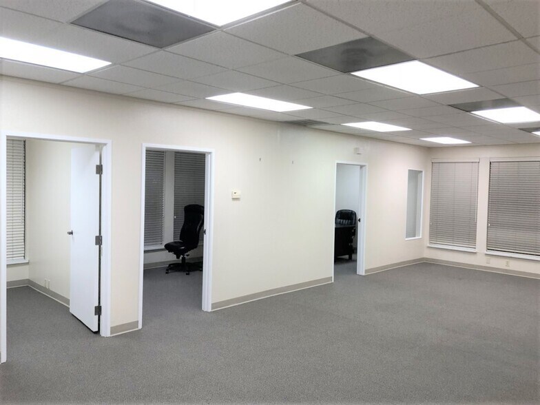 More Photos Of 6151 Fair Oaks Blvd, Carmichael Office For Lease