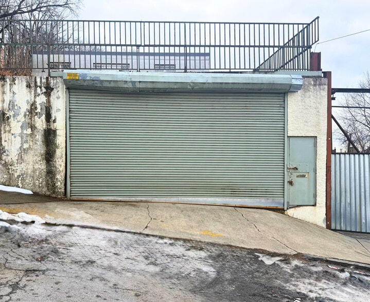More Photos Of 229 S Waverly St, Yonkers Manufacturing For Sale