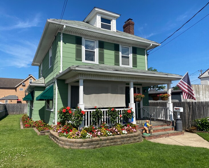 More Photos Of 4-8 S Maryland Ave, Port Washington Storefront For Sale