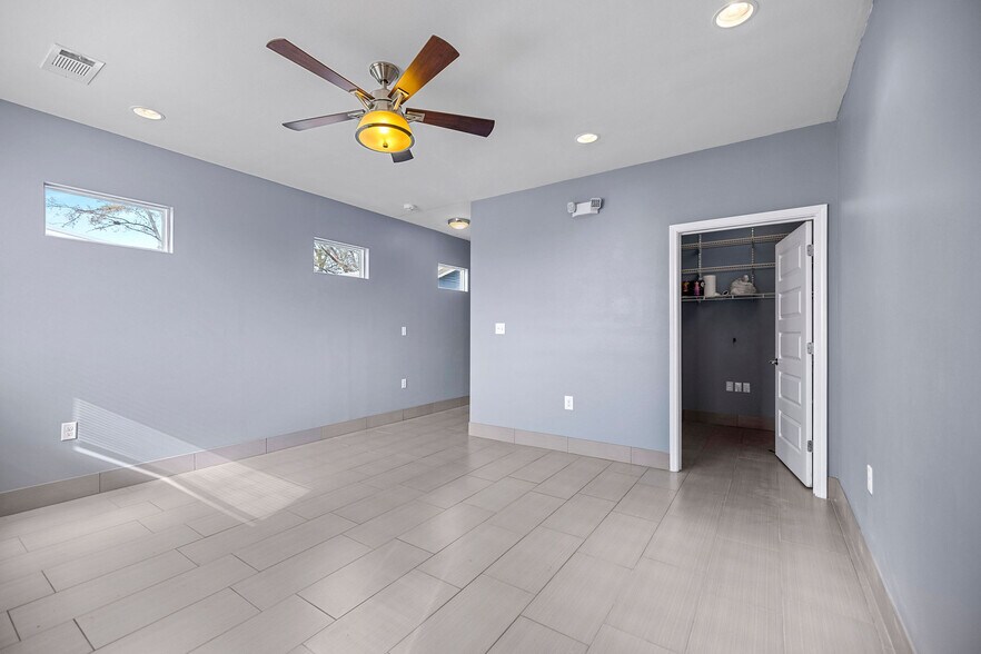 More Photos Of 276 E Pine St, Ponchatoula Office For Sale