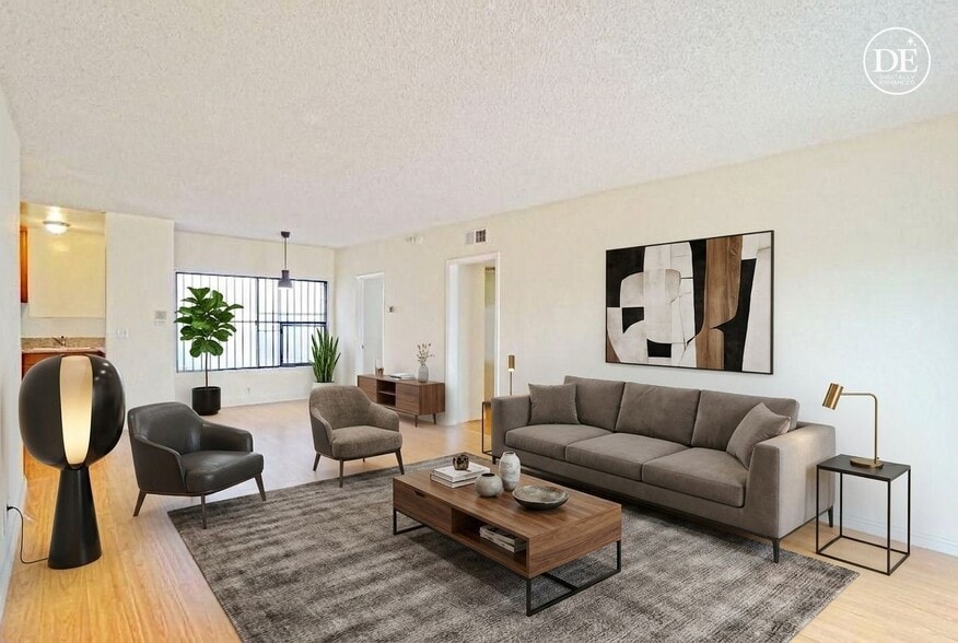 More Photos Of 933 New Depot St, Los Angeles Apartments For Sale