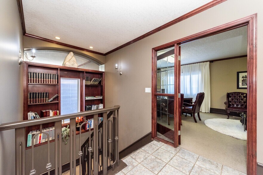 More Photos Of 1912 26A St SW, Calgary Office For Sale