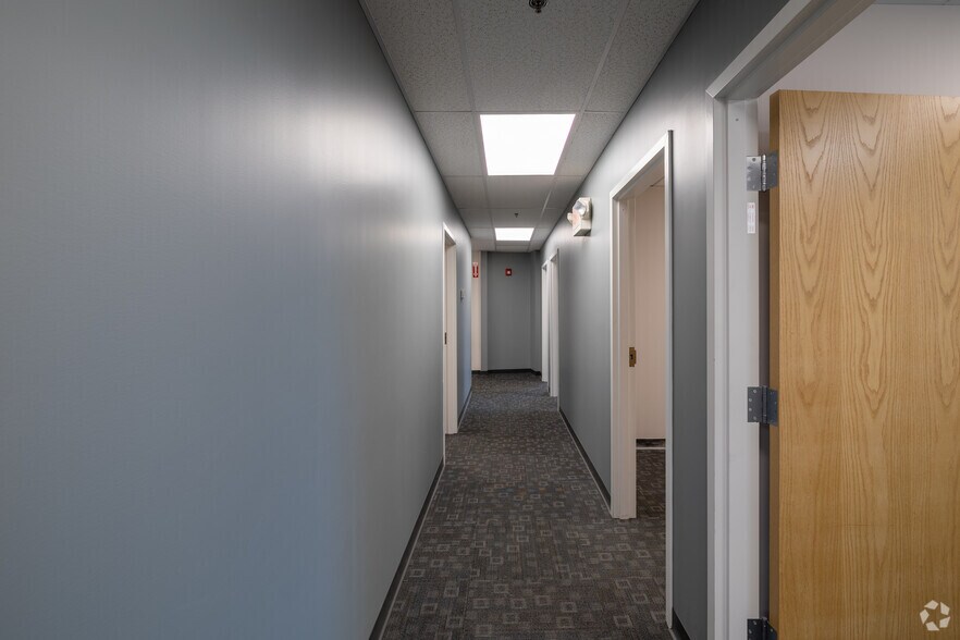 More Photos Of 175 Amherst St, Nashua Freestanding For Lease