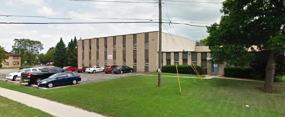 Primary Photo Of 6820 N 43rd St, Milwaukee Manufacturing For Sale