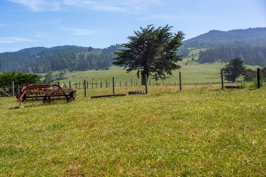 More Photos Of 16401 South Highway 1, Manchester Land For Sale