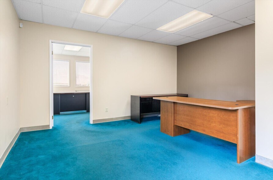 More Photos Of 5589 Harbor Road Rd, Freeland Office Residential For Sale