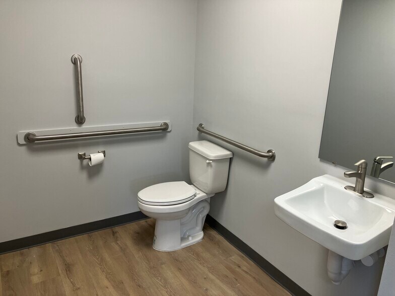 More Photos Of 201 S Parler Ave, Saint George Freestanding For Lease