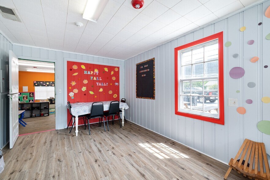 More Photos Of 824 Temple Rd, Bremen Daycare Center For Sale