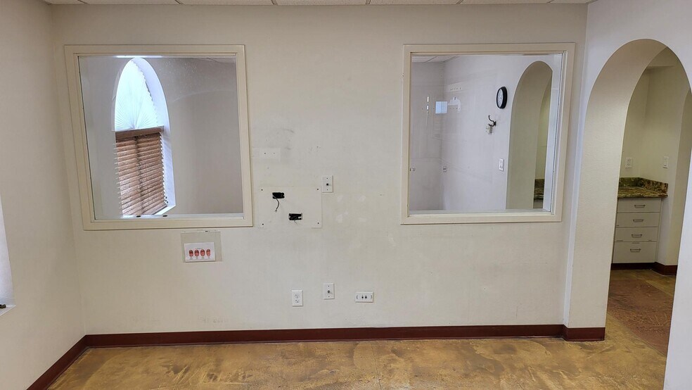 More Photos Of 1825 E Flamingo Rd, Las Vegas Office For Sale