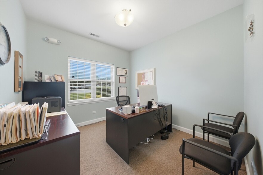 More Photos Of 15-17 Scrementi Ln, Steger Office For Sale