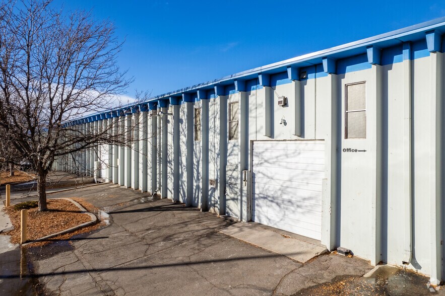 More Photos Of 3795 E 38th Ave, Denver Warehouse For Lease