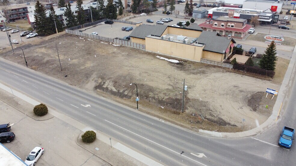 More Photos Of 7171 50 Av, Red Deer Land For Lease