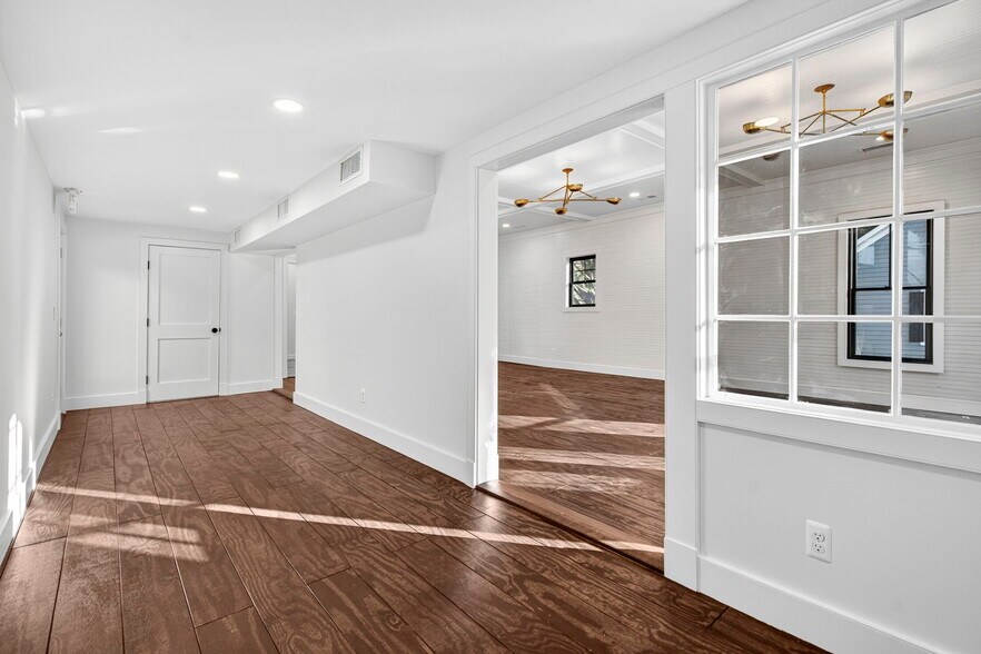 More Photos Of 11961 Lee Hwy, Sperryville Storefront Retail Office For Sale