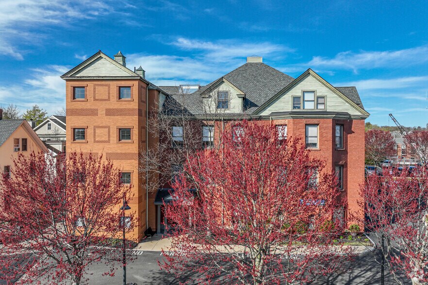 More Photos Of 63 Pleasant St, Watertown Loft Creative Space For Lease